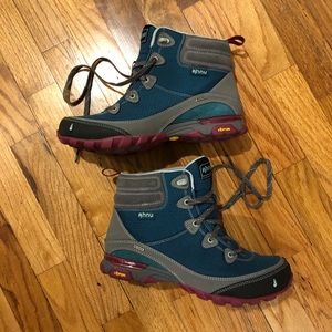 Ahnu Women’s Sugarpine Mid Waterproof Hiking Boot
